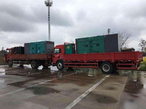 古浪涂抹密封胶后，需要等待多长时间才能安装水冷式机油散热器密封件？